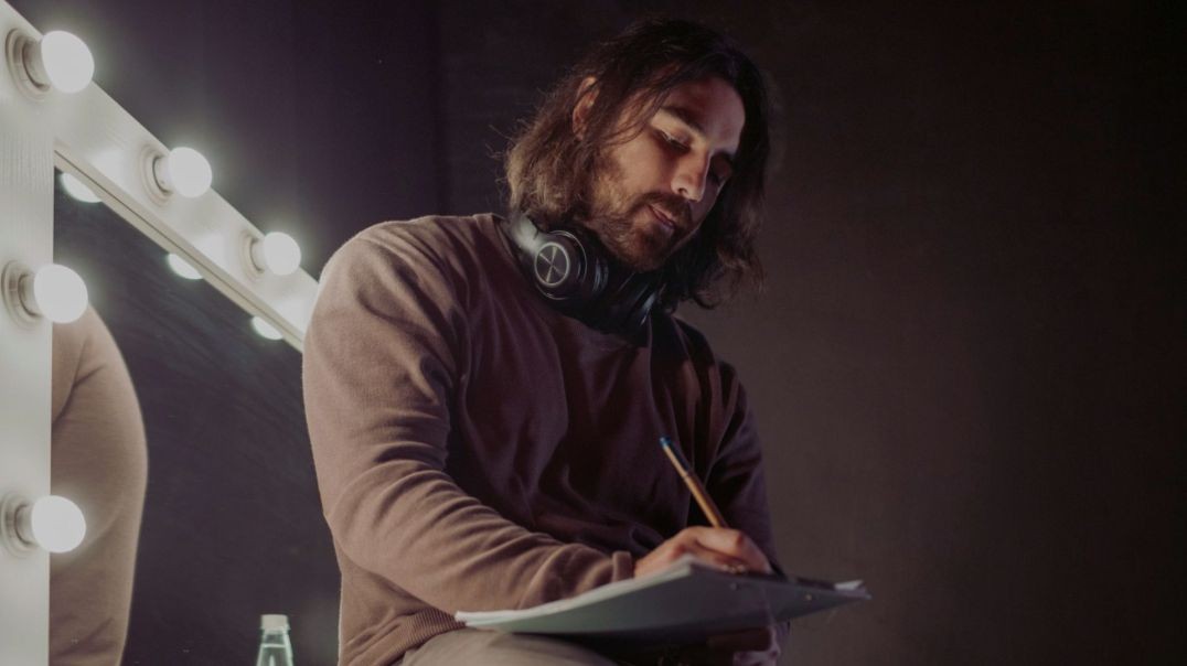 How Songwriters Turn Ideas Into Songs